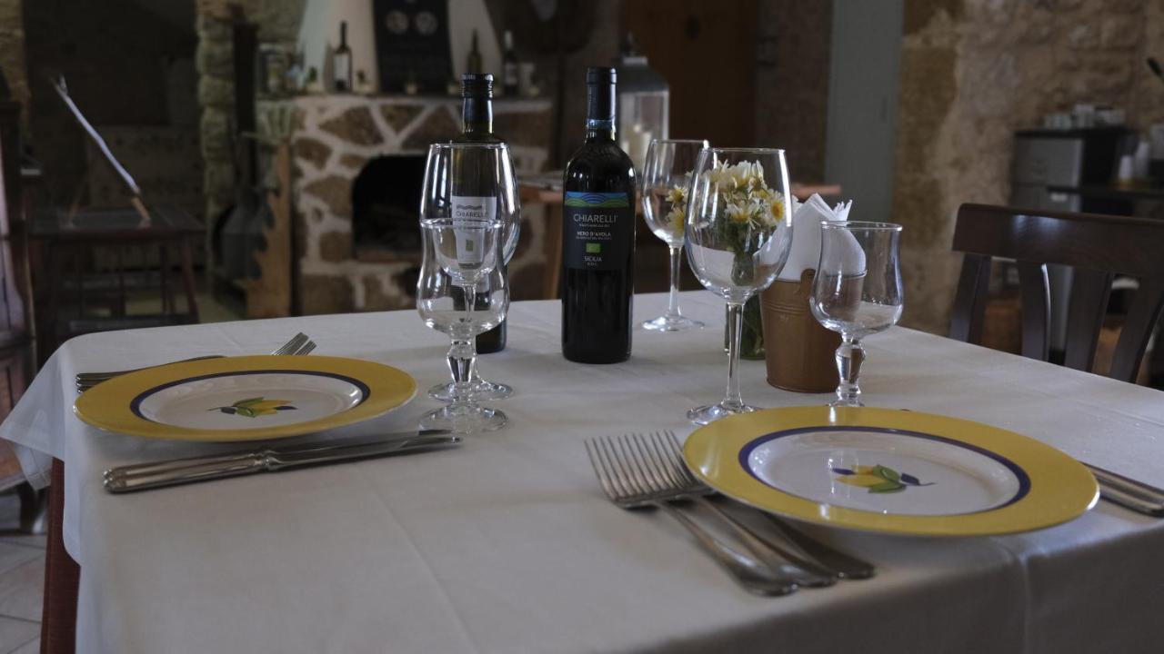 Fattoria Manostalla Villa Chiarelli Balestrate ภายนอก รูปภาพ